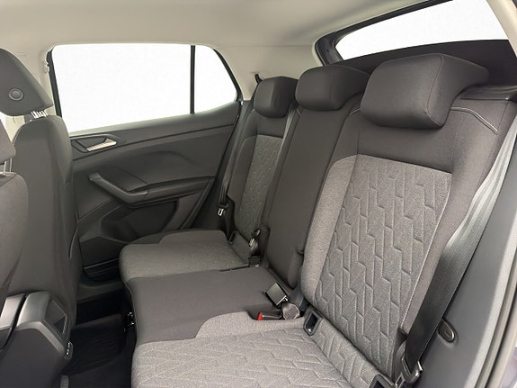 Volkswagen T-Cross 11 of 28