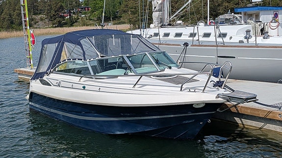 Uttern D68 -2006. Mercruiser 4,3 MPI -2006.