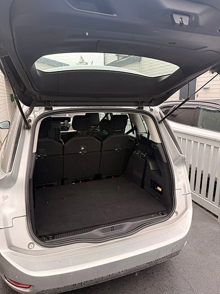 Citroen Grand C4 Picasso 3 of 9