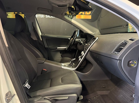 Volvo XC60 22 of 24