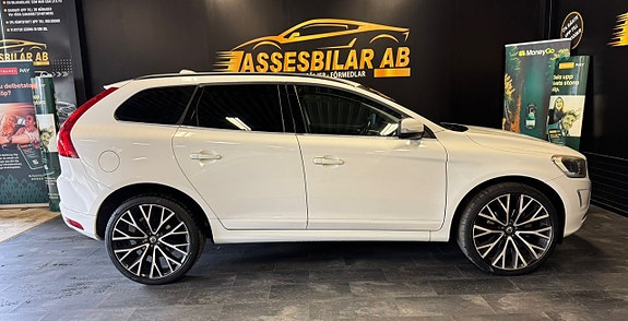 Volvo XC60 13 of 24