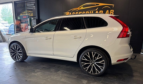 Volvo XC60 9 of 24