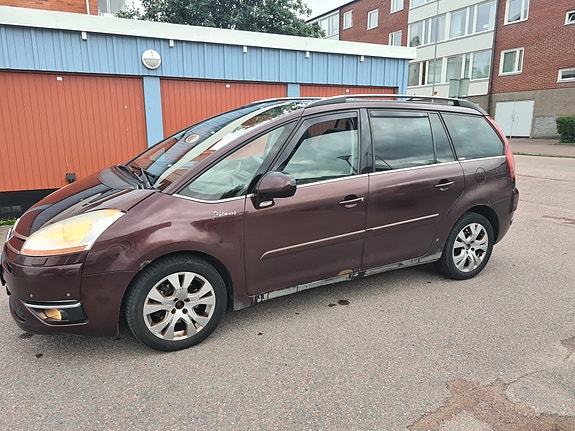 Citroen Grand C4 Picasso 2 of 5
