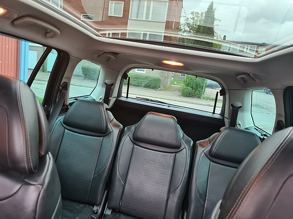 Citroen Grand C4 Picasso 5 of 5