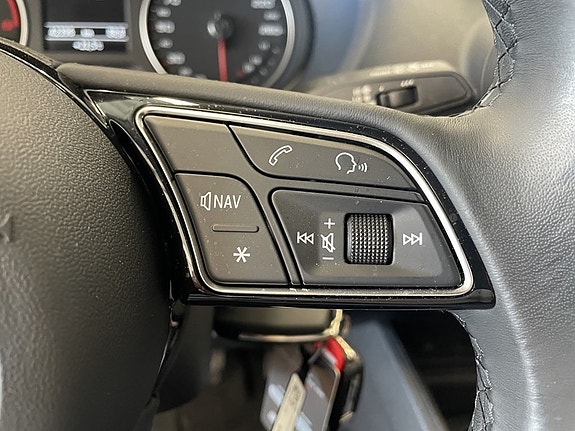 Audi Q2 16 of 21