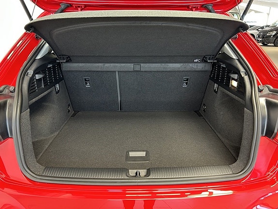 Audi Q2 7 of 16