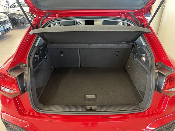 Audi Q2 13 of 21