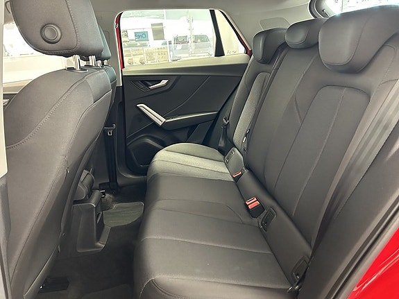 Audi Q2 9 of 16