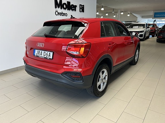 Audi Q2 4 of 5