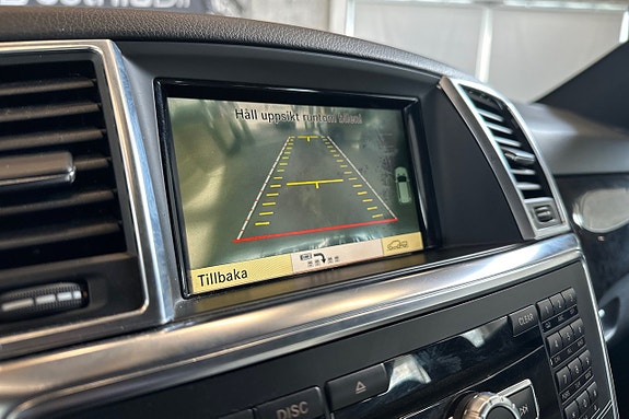 Mercedes-Benz ML350 20 of 24