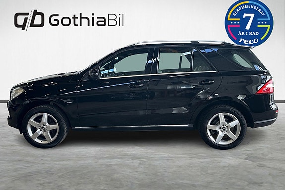 Mercedes-Benz ML350 8 of 24