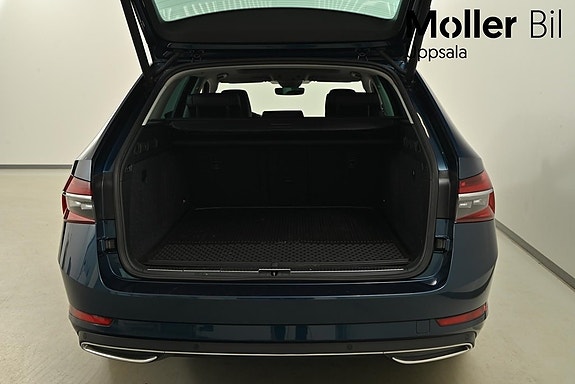 Skoda Superb 8 of 10