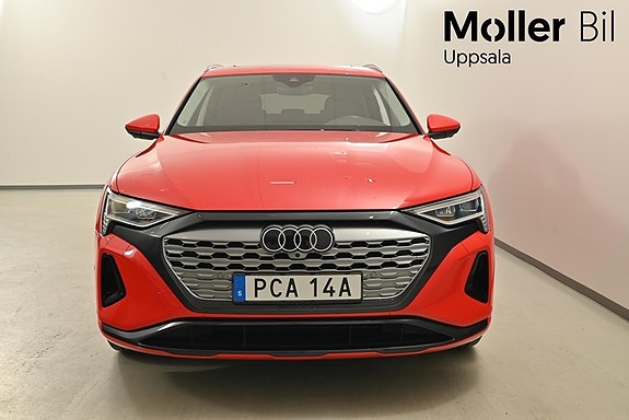 Audi Q8 e-tron 3 of 5