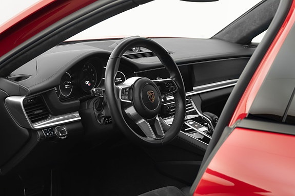 Porsche Panamera GTS 6 of 28