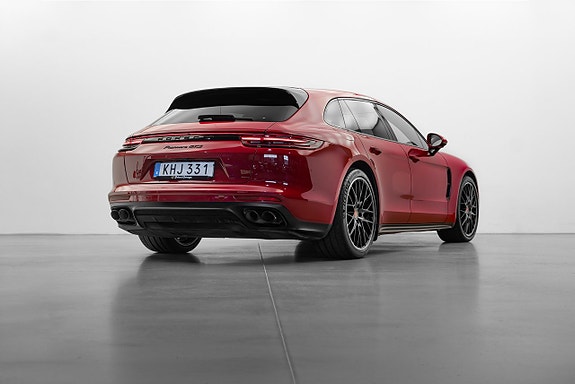 Porsche Panamera GTS 2 of 5