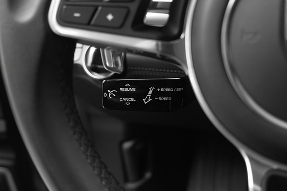 Porsche Panamera GTS 14 of 28