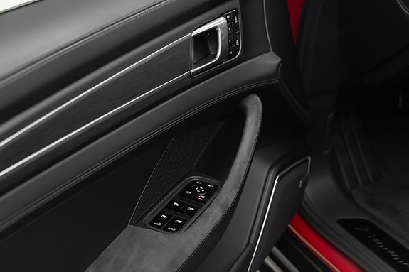 Porsche Panamera GTS 22 of 28