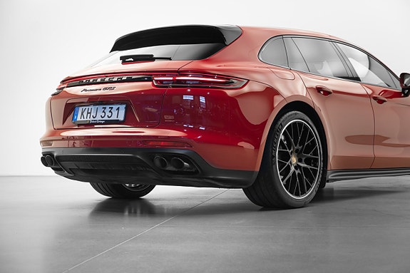 Porsche Panamera GTS 21 of 28