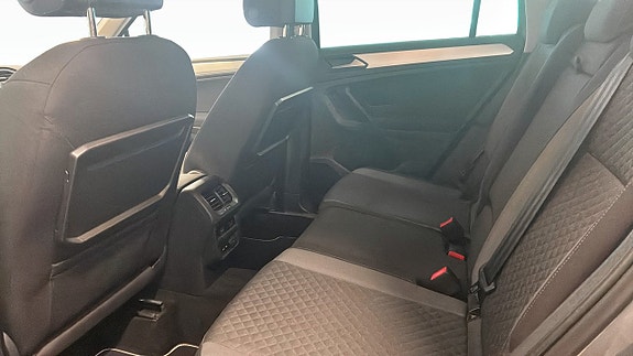 Volkswagen Tiguan 11 of 13