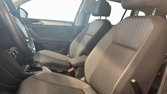 Volkswagen Tiguan 8 of 13