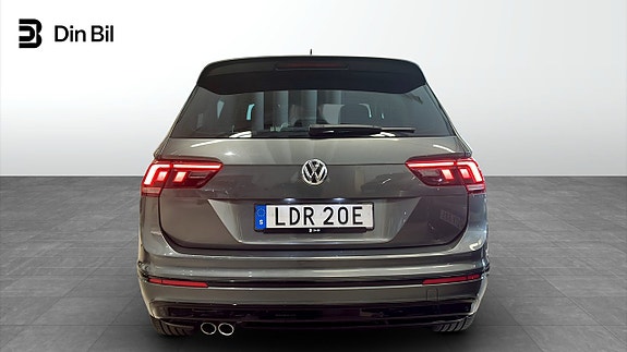 Volkswagen Tiguan 5 of 13