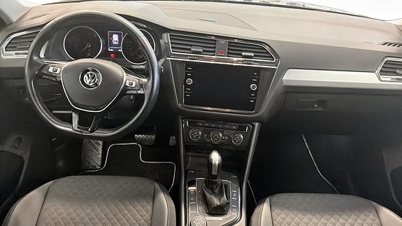 Volkswagen Tiguan 10 of 13