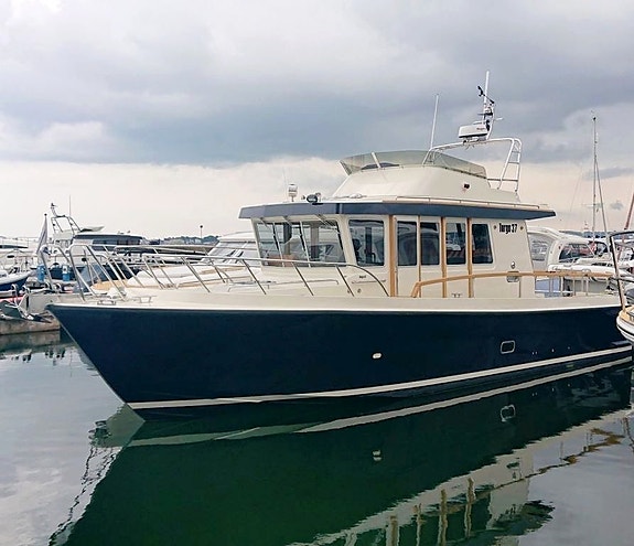 Targa 37 FLY - 2019 | 2 x Volvo Penta IPS 600 | 230 timmar