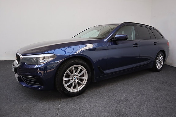 BMW 520d 3 of 5