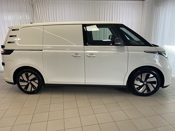 Volkswagen ID. Buzz 2 of 7