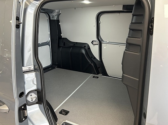 Volkswagen Caddy 5 of 5
