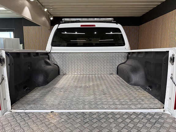 Volkswagen Amarok 14 of 23