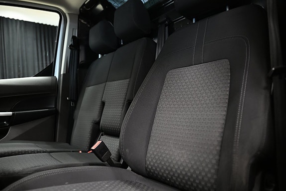 Ford Transit Connect 18 of 29