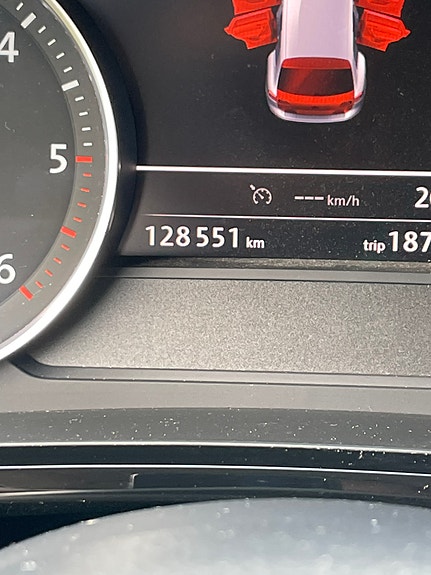 Volkswagen Touareg 8 of 8