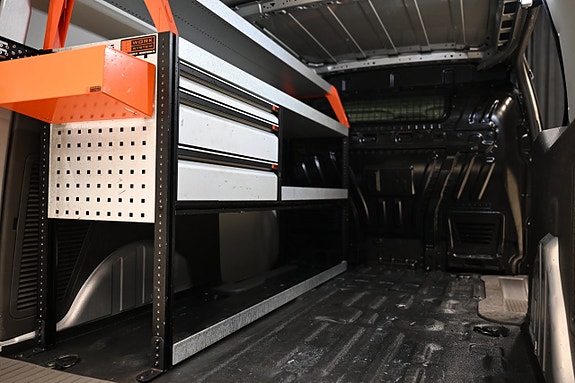 Ford Transit Connect 9 of 29