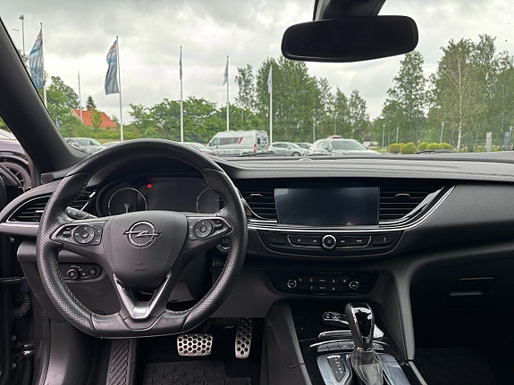 Opel Insignia 21 of 28