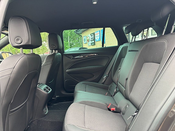 Opel Insignia 12 of 28