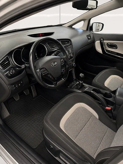 Kia Ceed 9 of 14