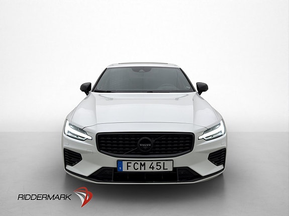 Volvo S60 2 of 5