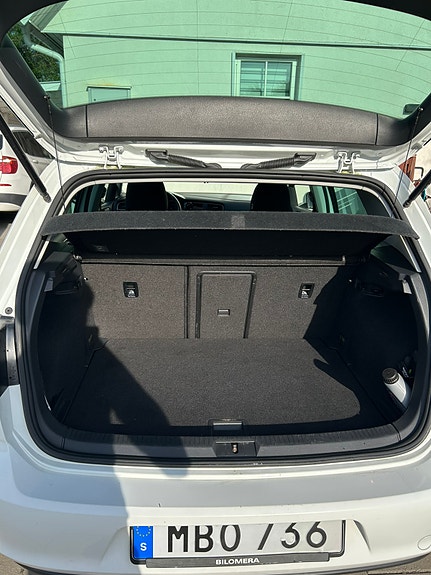 Volkswagen Golf VII 10 of 10