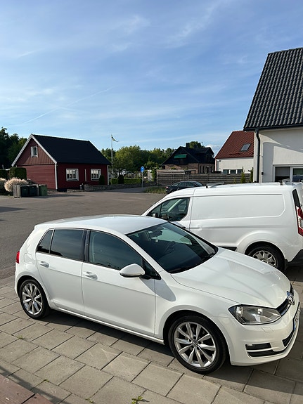 Volkswagen Golf VII 3 of 5