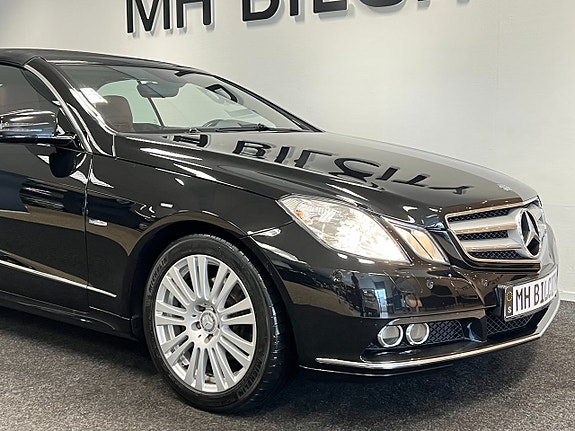 Mercedes-Benz E250 3 of 5