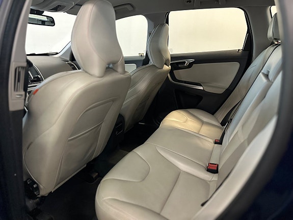Volvo XC60 22 of 22