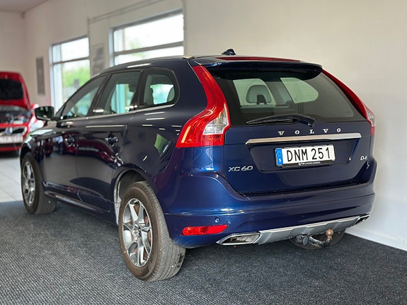 Volvo XC60 8 of 22
