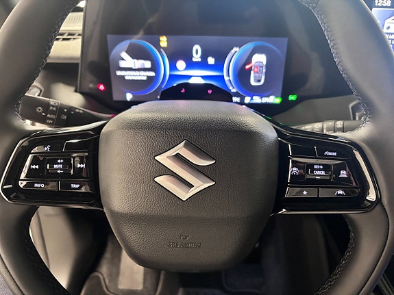 Suzuki eVitara 7 of 13