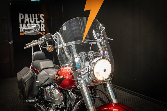 Harley-Davidson Fat Boy (FLSTF) 7 of 17