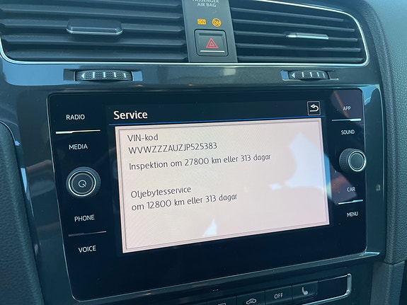 Volkswagen Golf VII 15 of 18