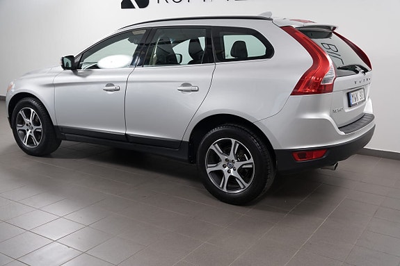 Volvo XC60 5 of 19