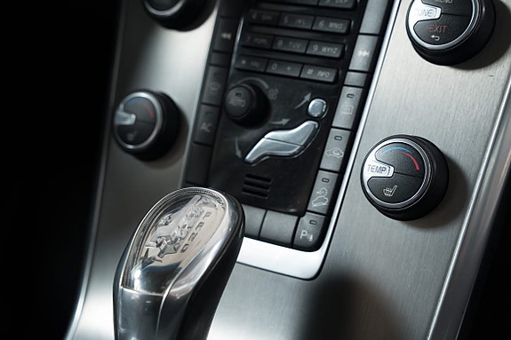 Volvo XC60 17 of 19