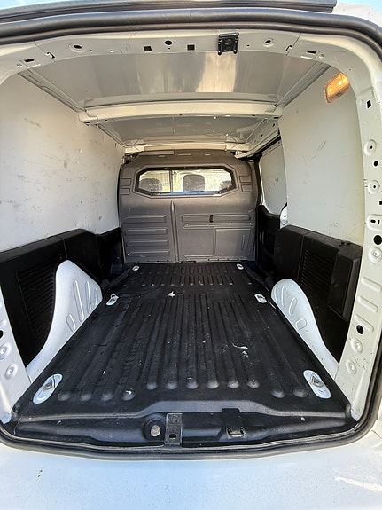 Peugeot Partner 4 of 5