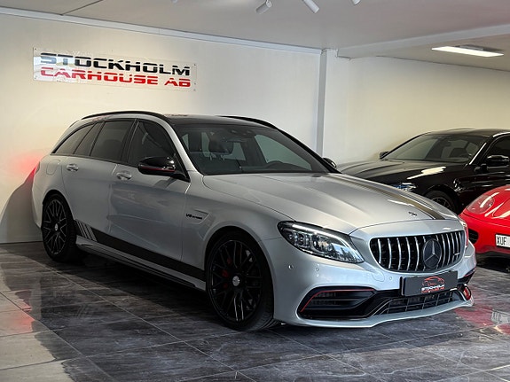 Mercedes-Benz AMG GT Coupe 3 of 5